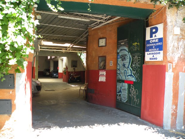  garage, Trastevere